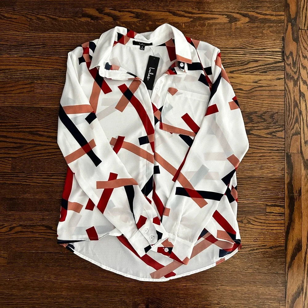 Lulus patterned button down - Picture 1 of 2